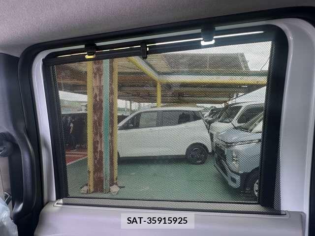 Honda N BOX 2026-06 8871561-6