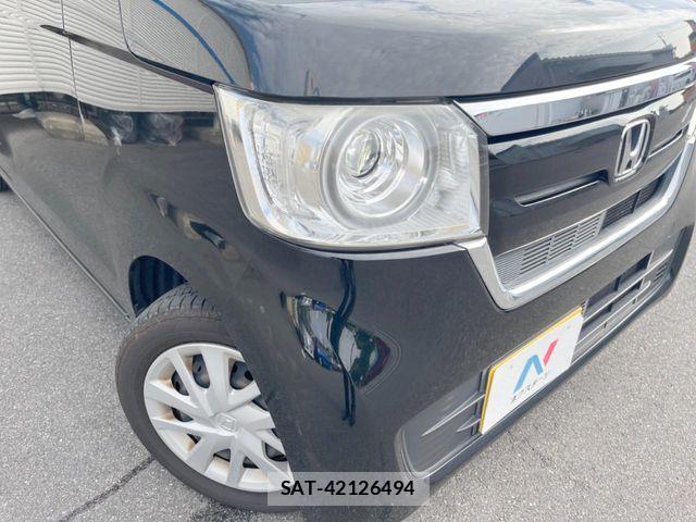 Honda N BOX 2017-11 8871582-11