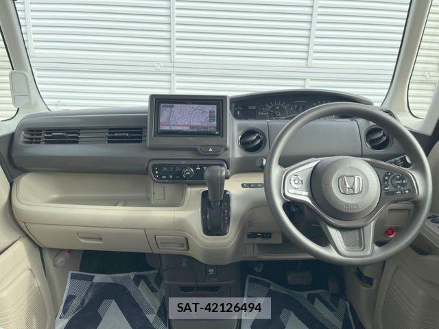 Honda N BOX 2017-11 8871582-1