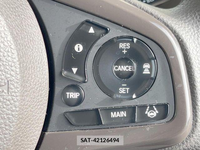 Honda N BOX 2017-11 8871582-5