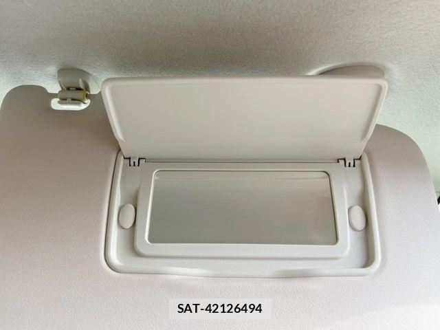 Honda N BOX 2017-11 8871582-6
