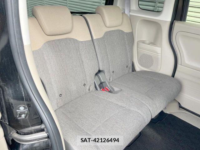 Honda N BOX 2017-11 8871582-8