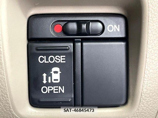 Honda N BOX 2012-04 8871581-4