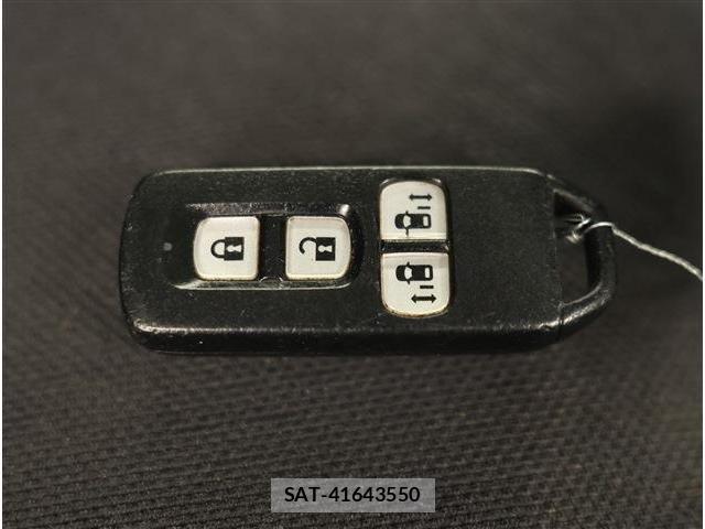 Honda N BOX 2013-06 8871589-15
