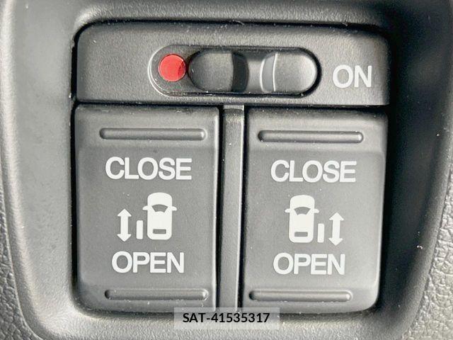 Honda N BOX 2015-03 8871579-4
