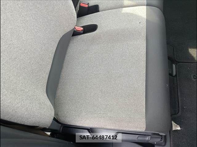 Honda N BOX 2023-11 8871570-8