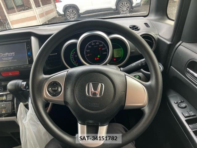 Honda N BOX 2015-10 8871583-12