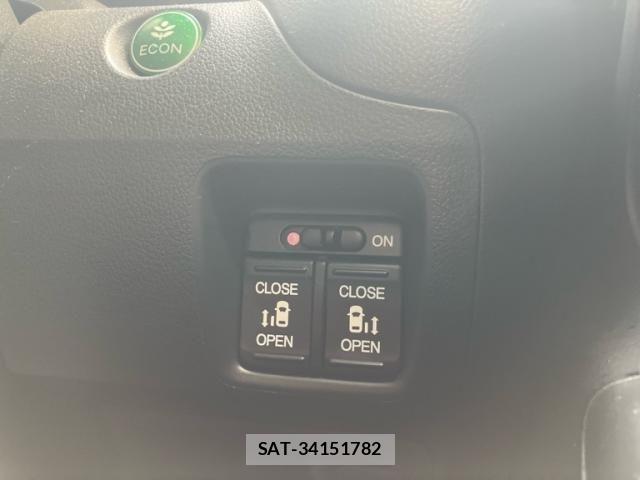Honda N BOX 2015-10 8871583-15
