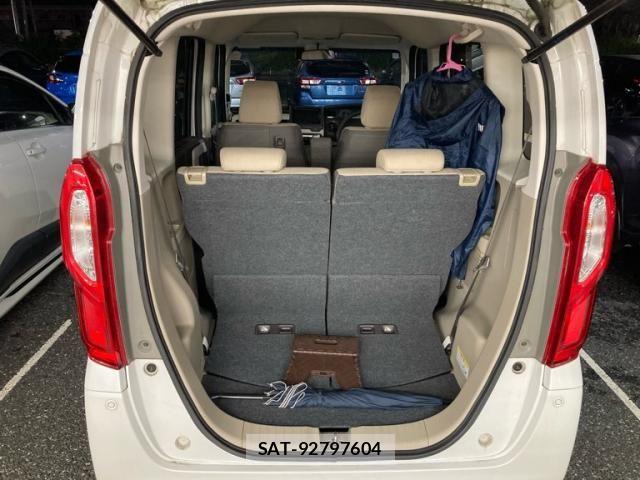 Honda N BOX 2019-10 8871590-11