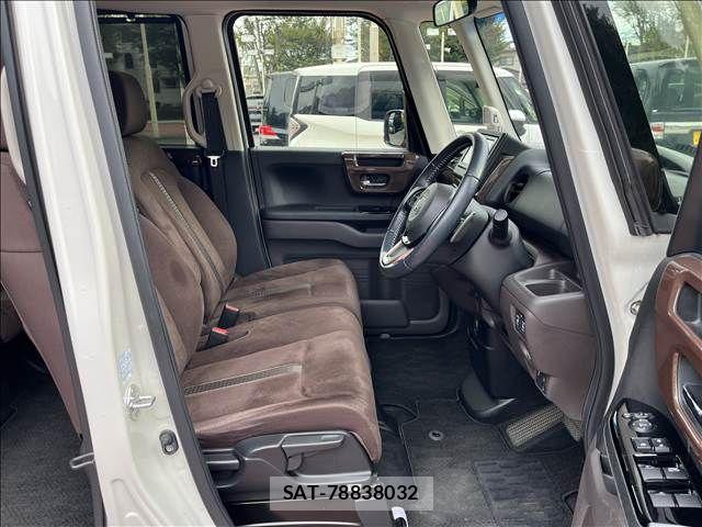 Honda N BOX 2019-08 8871566-12
