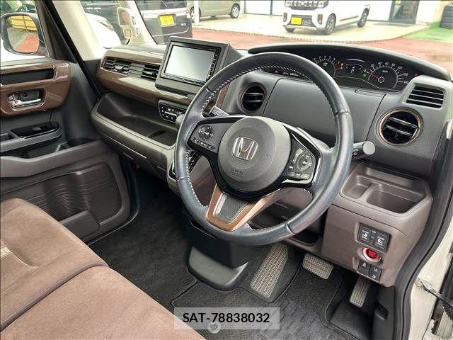 Honda N BOX 2019-08 8871566-15