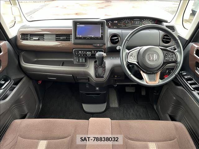 Honda N BOX 2019-08 8871566-8