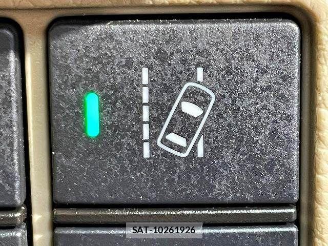 Honda N BOX 2019-08 8871576-6