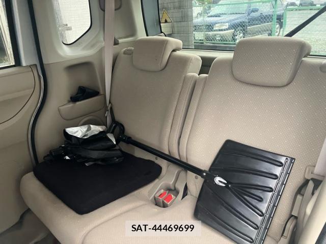 Honda N BOX 2013-01 8871592-10