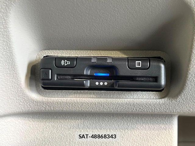 Honda N BOX 2024-04 8871557-4