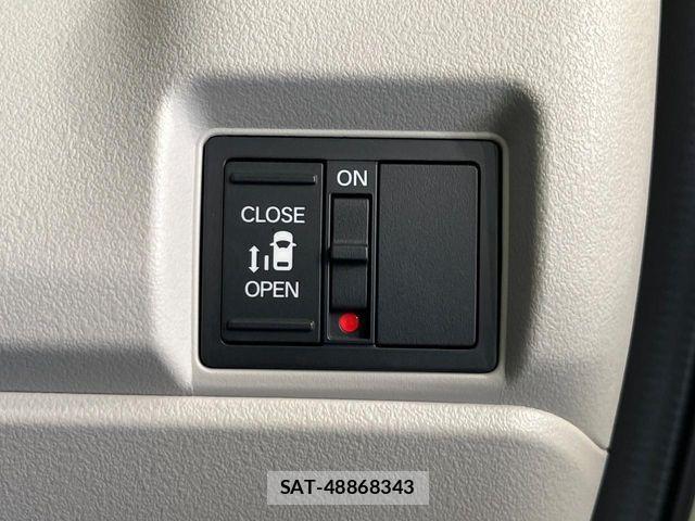 Honda N BOX 2024-04 8871557-6