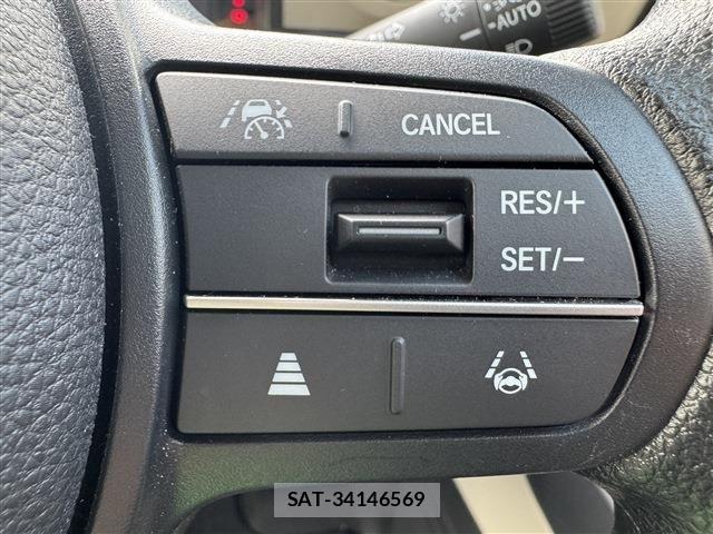 Honda N BOX 2024-08 8871563-17