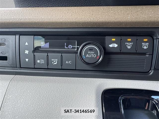 Honda N BOX 2024-08 8871563-23