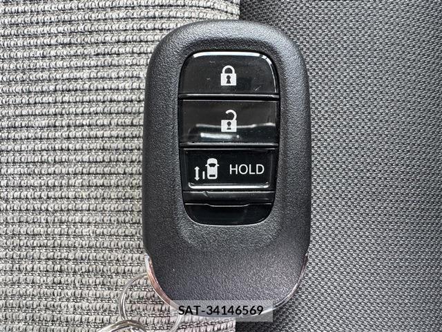 Honda N BOX 2024-08 8871563-28