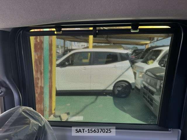 Honda N BOX 2026-05 8871559-8