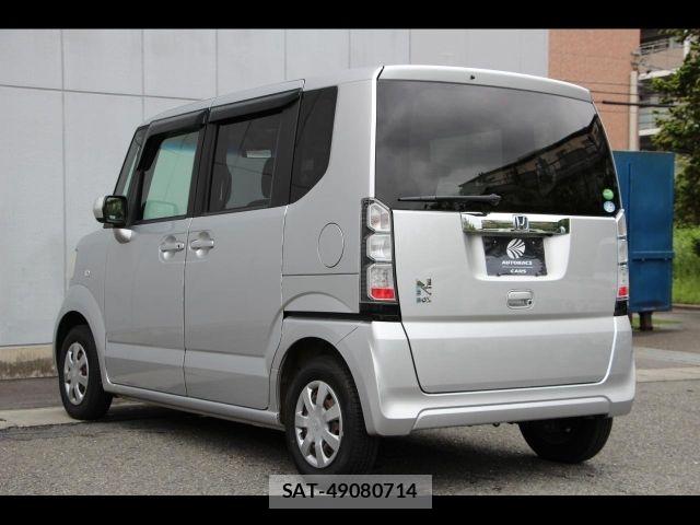 Honda N BOX 2013-03 8871588-18
