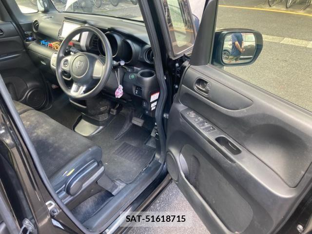 Honda N BOX 2016-05 8871587-17