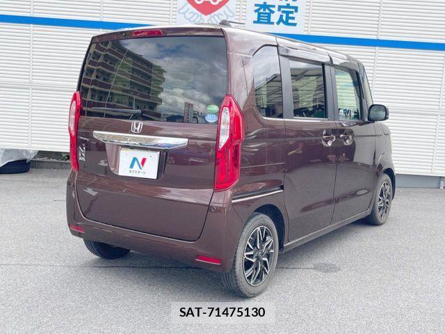 Honda N BOX 2018-02 8871575-16