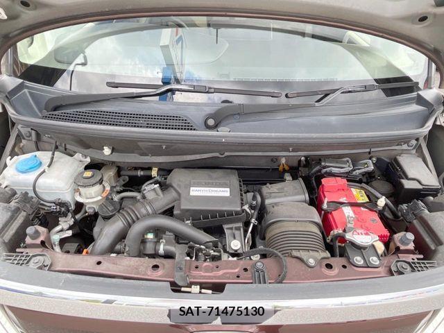 Honda N BOX 2018-02 8871575-17