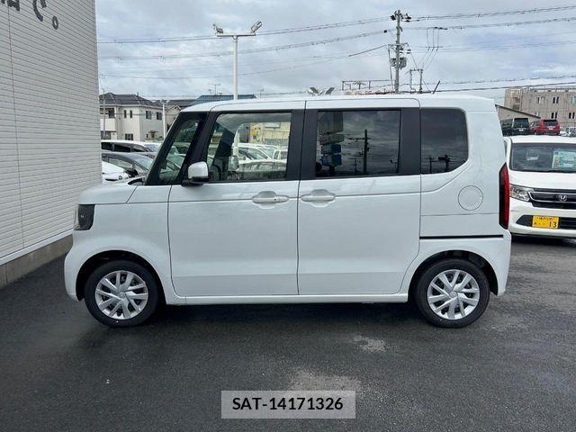 Honda N BOX 2026-02 8871556-16