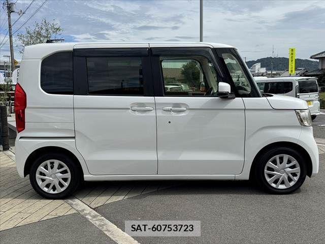 Honda N BOX 2021-08 8881045-10