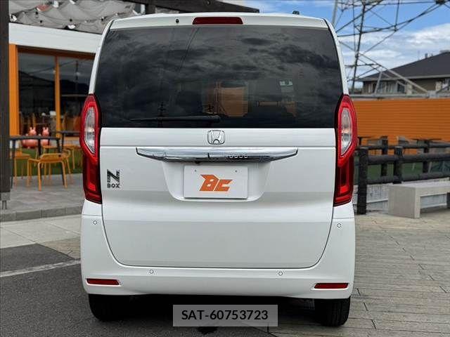 Honda N BOX 2021-08 8881045-13