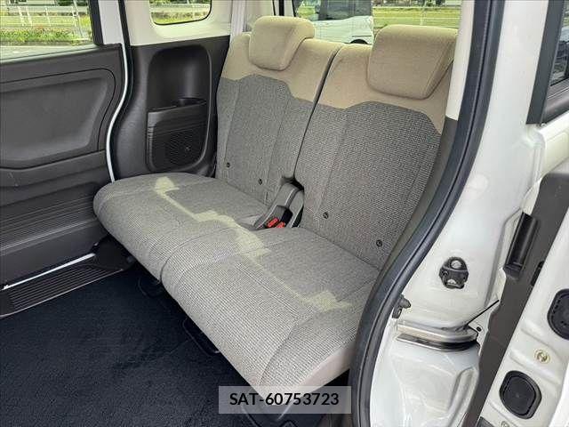 Honda N BOX 2021-08 8881045-19