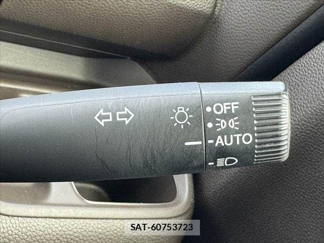 Honda N BOX 2021-08 8881045-23