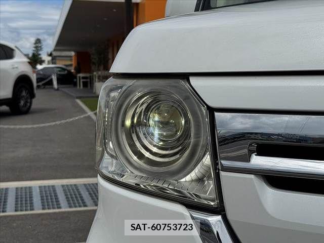 Honda N BOX 2021-08 8881045-28