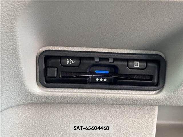 Honda N BOX 2025-08 8881013-27