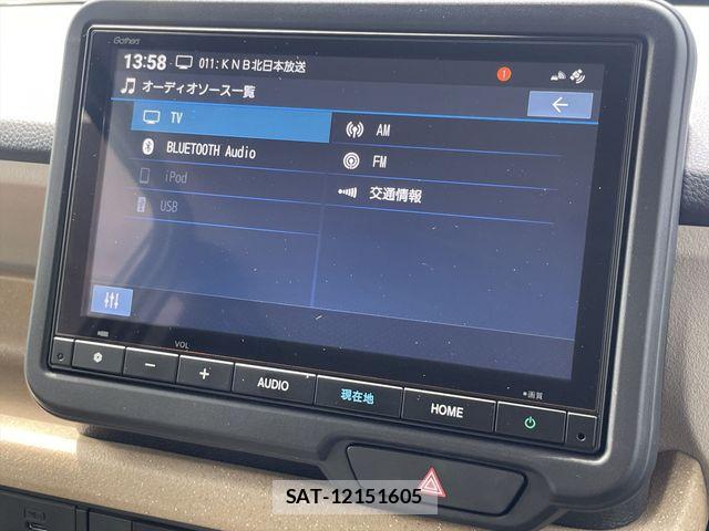 Honda N BOX 2024-02 8881032-18