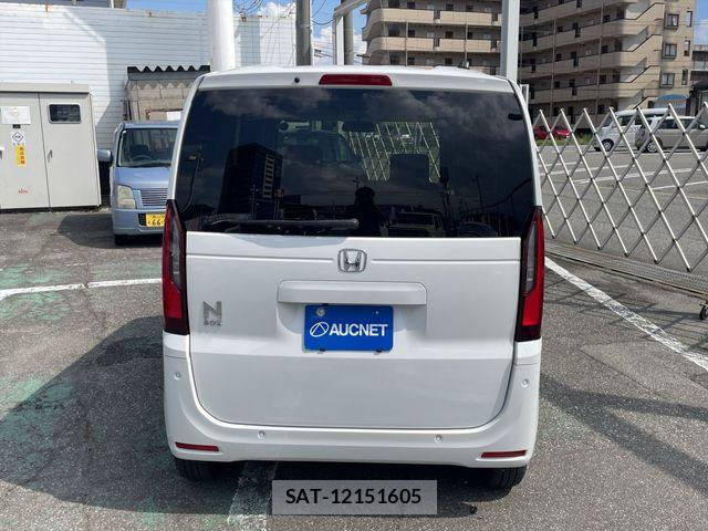 Honda N BOX 2024-02 8881032-4
