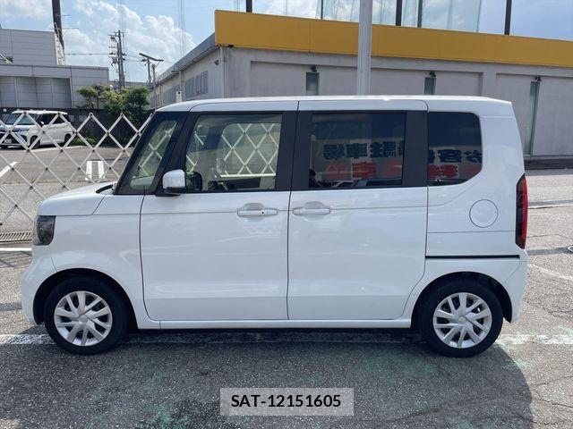 Honda N BOX 2024-02 8881032-6