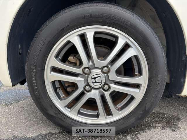 Honda N BOX 2013-09 8881061-16