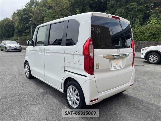 Honda N BOX 2023-09 8881016-18