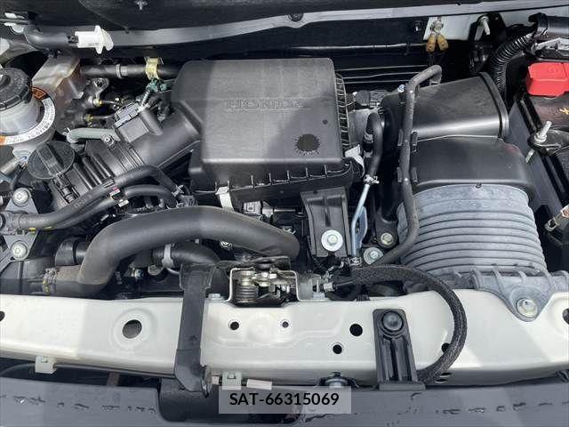 Honda N BOX 2023-09 8881016-28