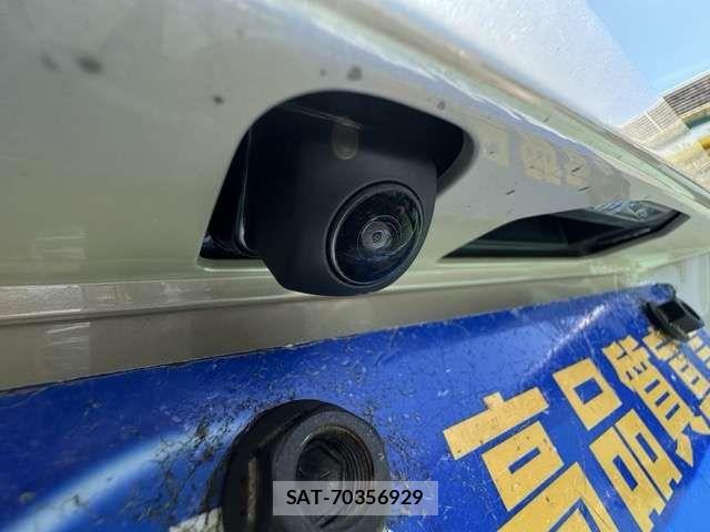 Honda N BOX 2026-07 8881003-10