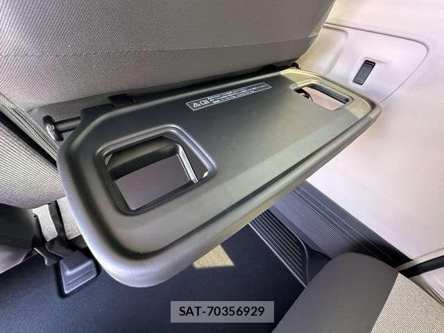 Honda N BOX 2026-07 8881003-7