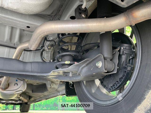 Honda N BOX 2022-01 8881026-19