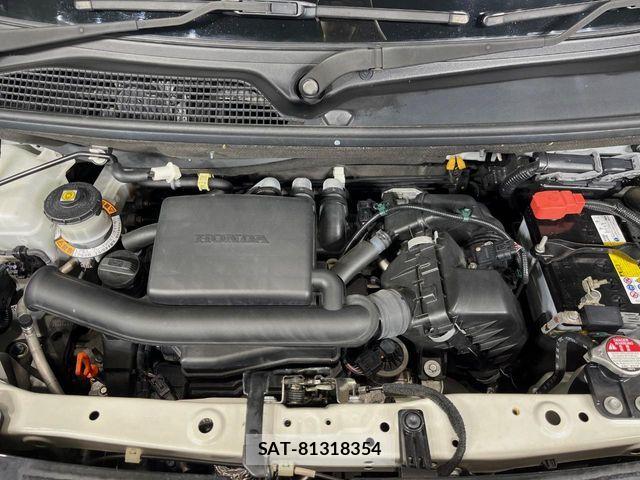 Honda N BOX 2022-01 8881037-17