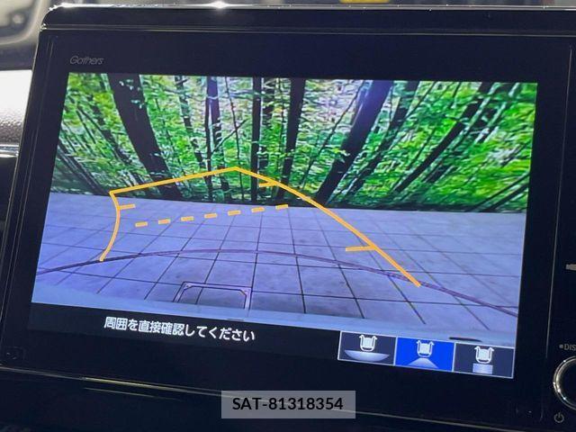 Honda N BOX 2022-01 8881037-3