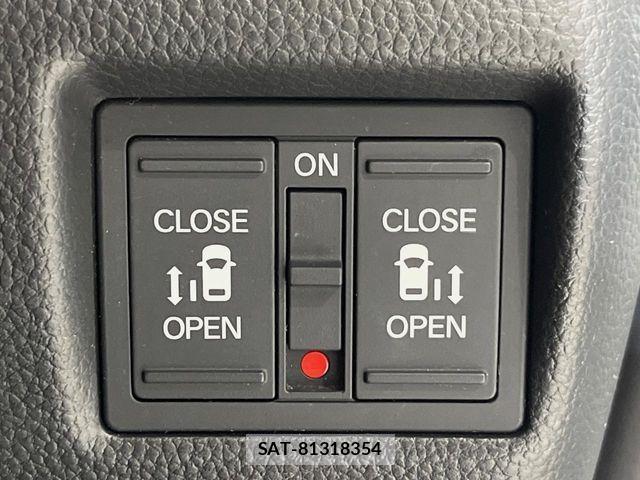 Honda N BOX 2022-01 8881037-4