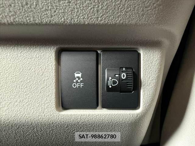 Honda N BOX 2025-08 8881014-29