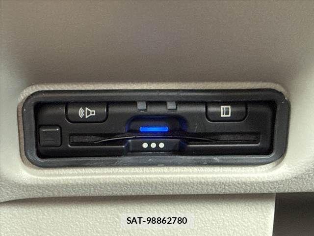 Honda N BOX 2025-08 8881014-4