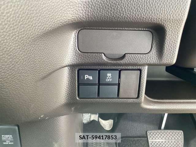 Honda N BOX 2023-07 8881015-10